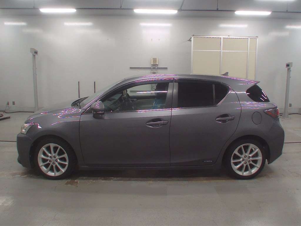 LEXUS CT200H