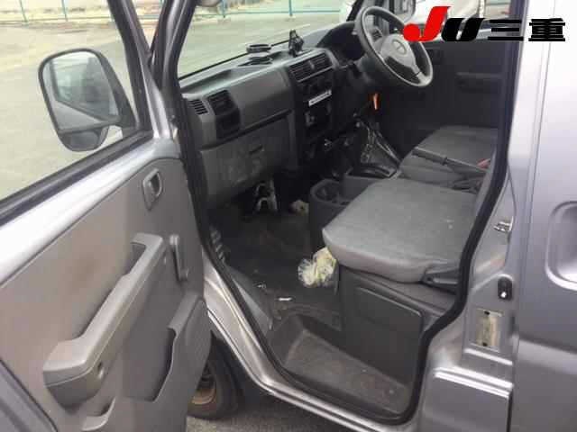 NISSAN CLIPPER