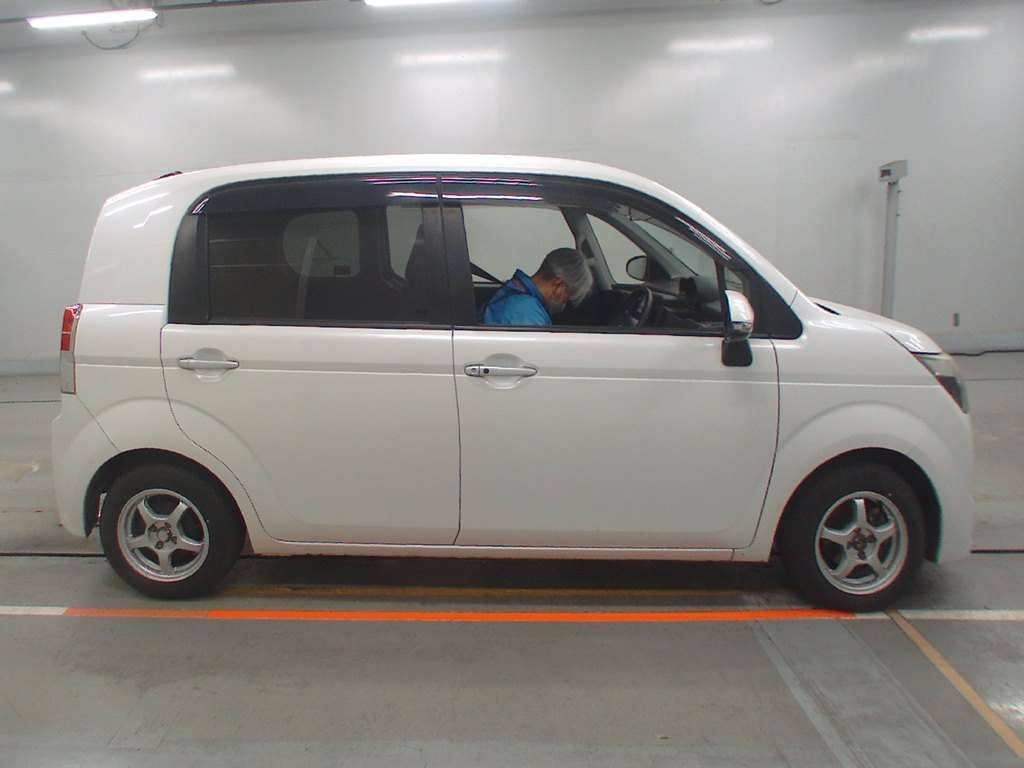 TOYOTA SPADE