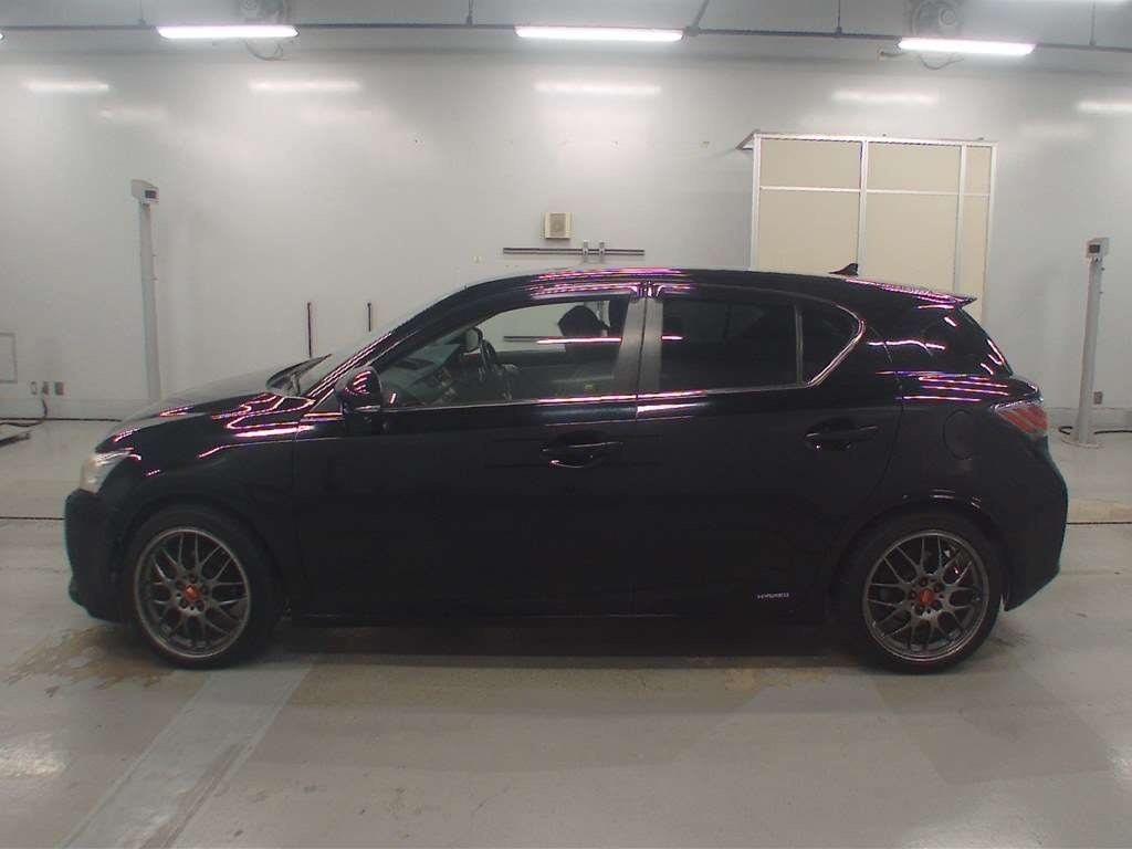LEXUS CT200H