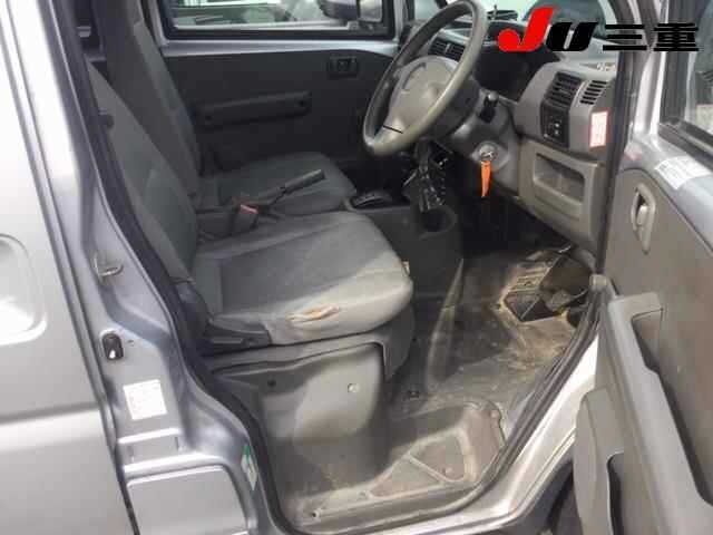 NISSAN CLIPPER