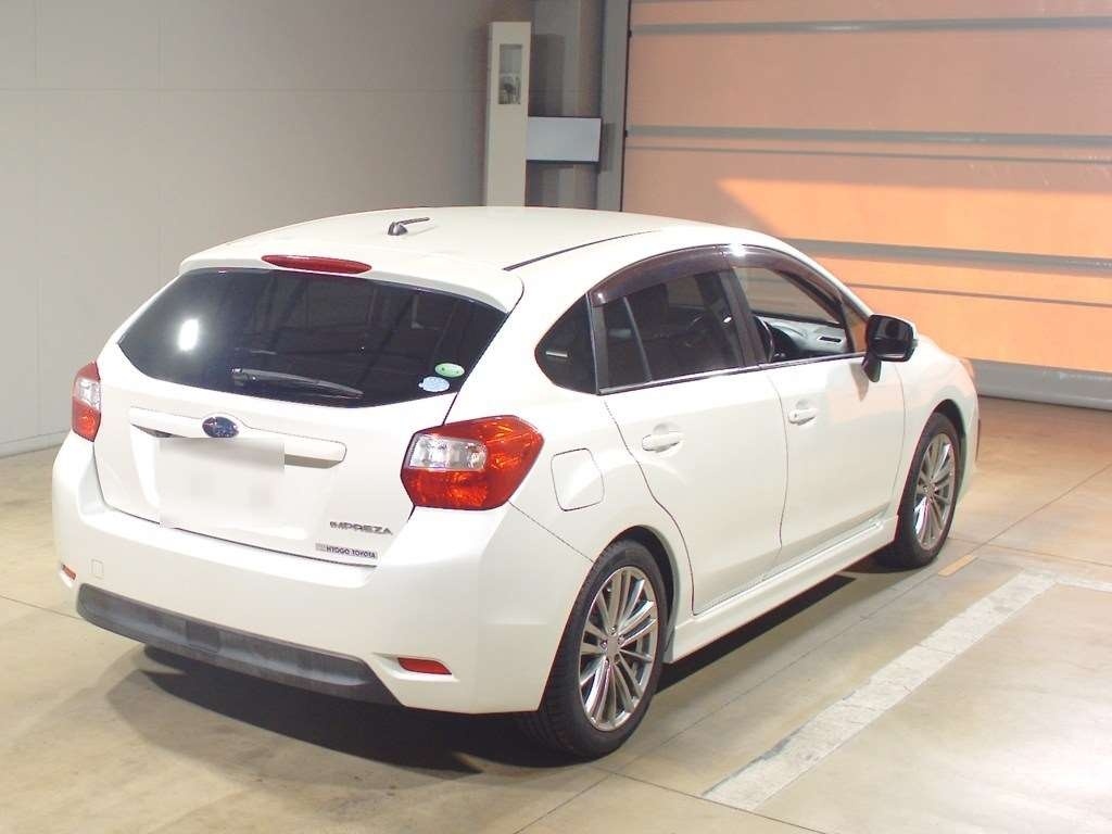 SUBARU IMPREZA