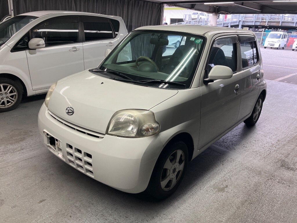 DAIHATSU ESSE