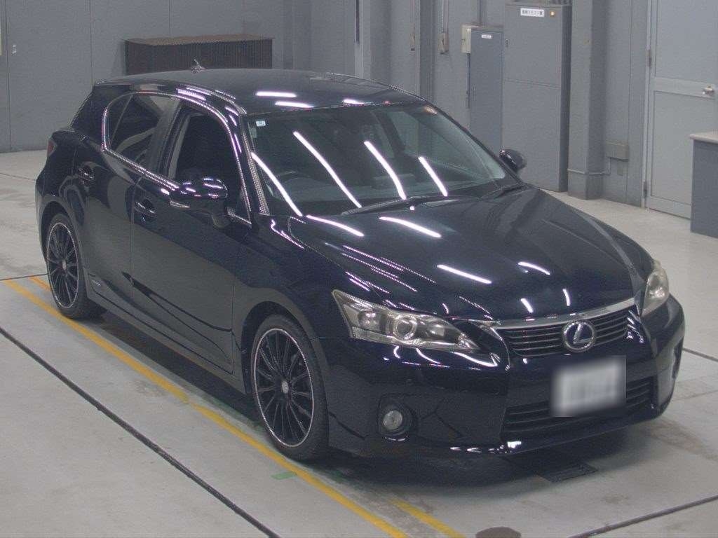 LEXUS CT200H