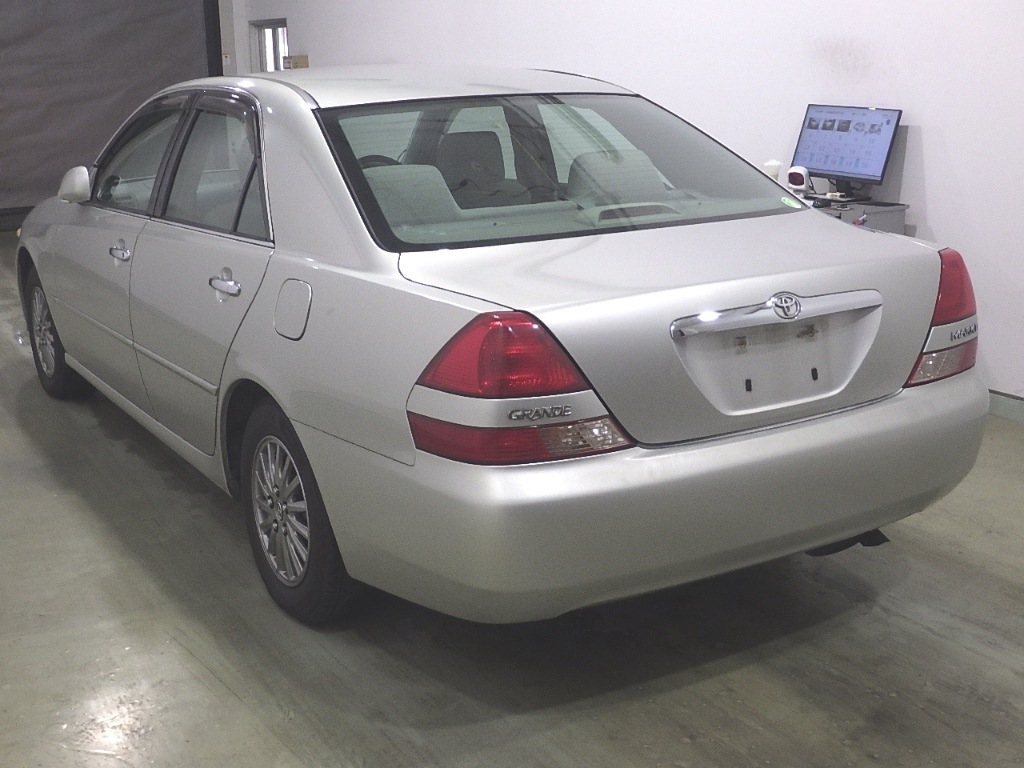 TOYOTA MARK II