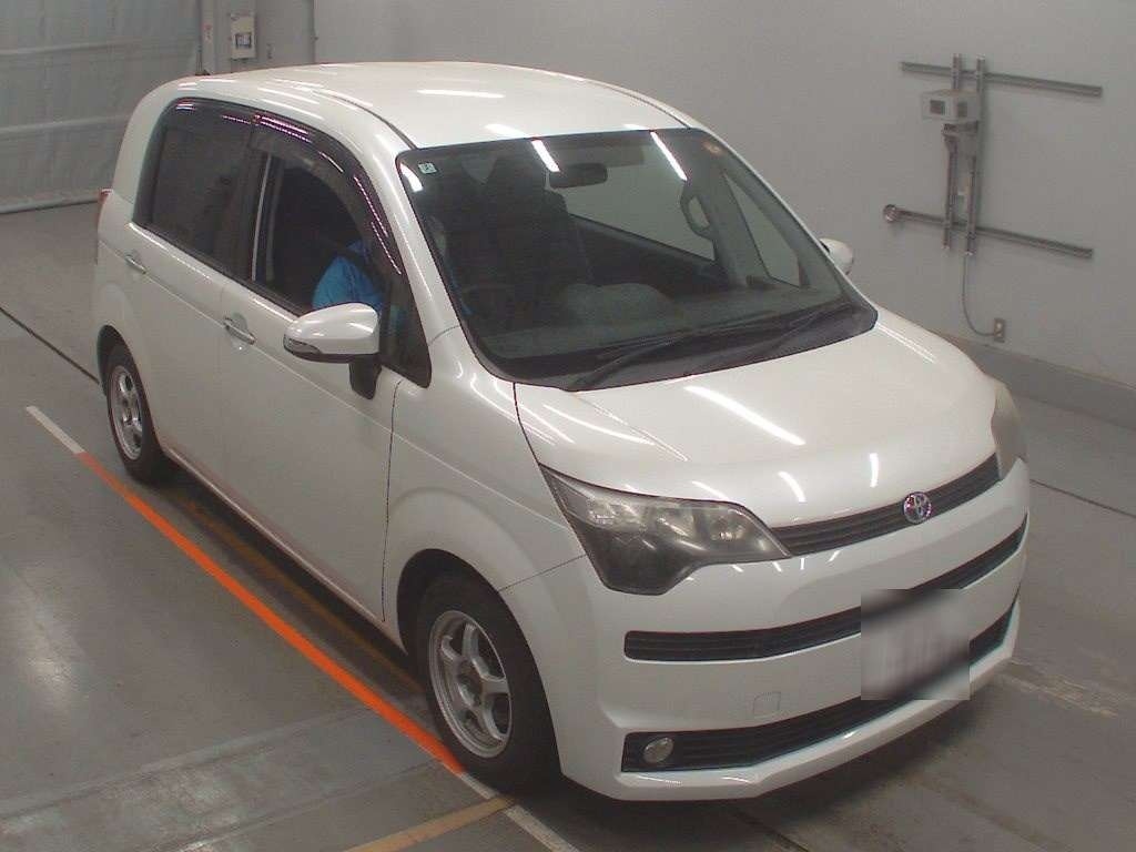 TOYOTA SPADE