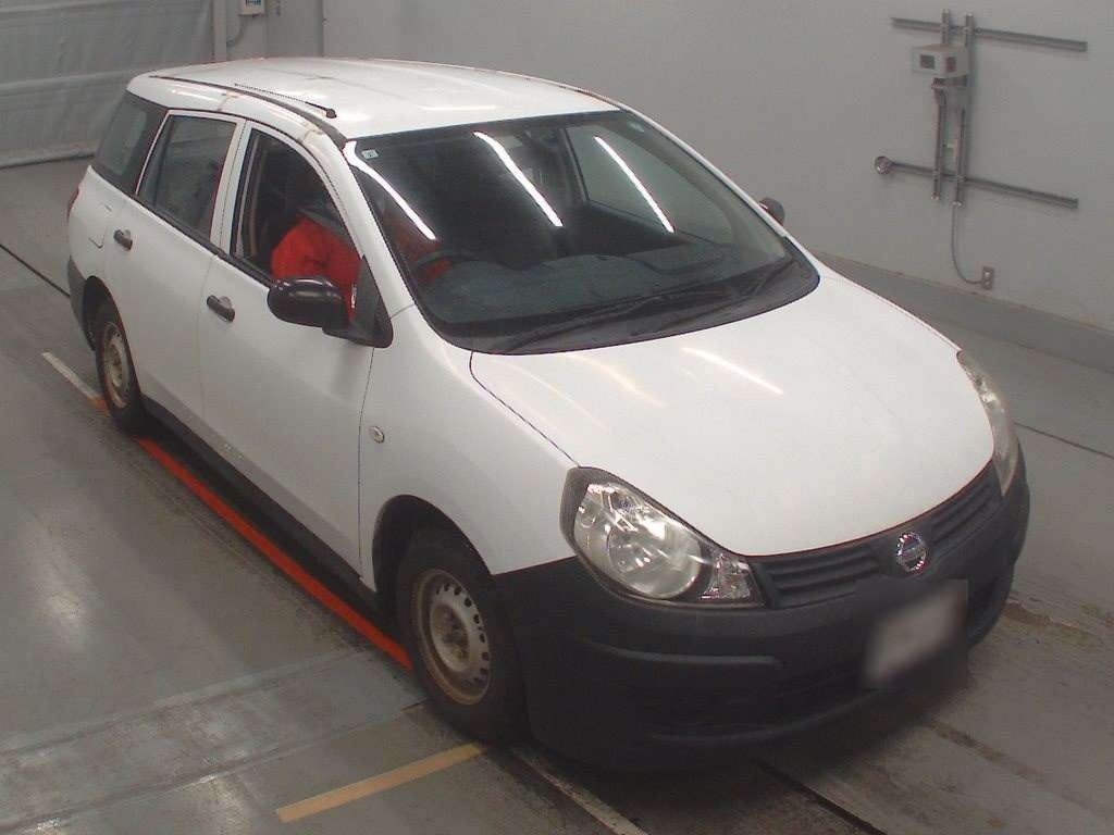 NISSAN AD