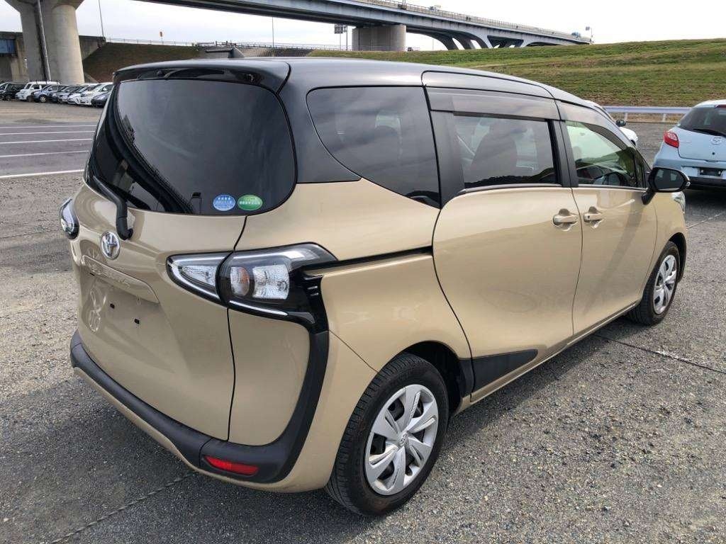TOYOTA SIENTA