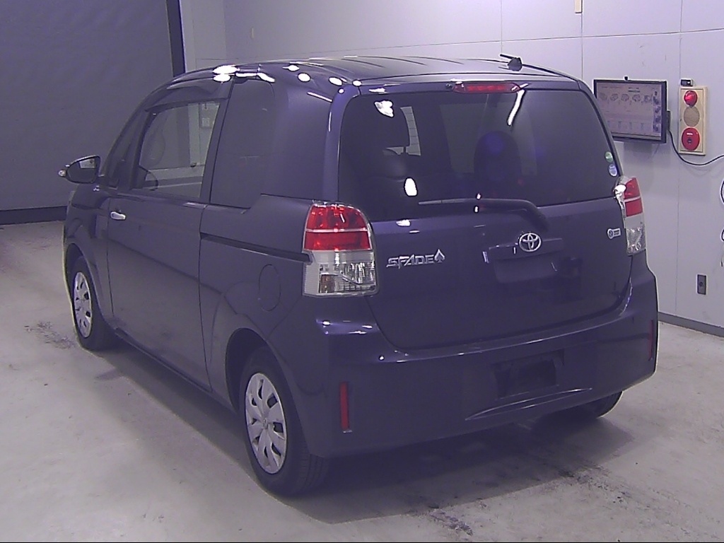 TOYOTA SPADE