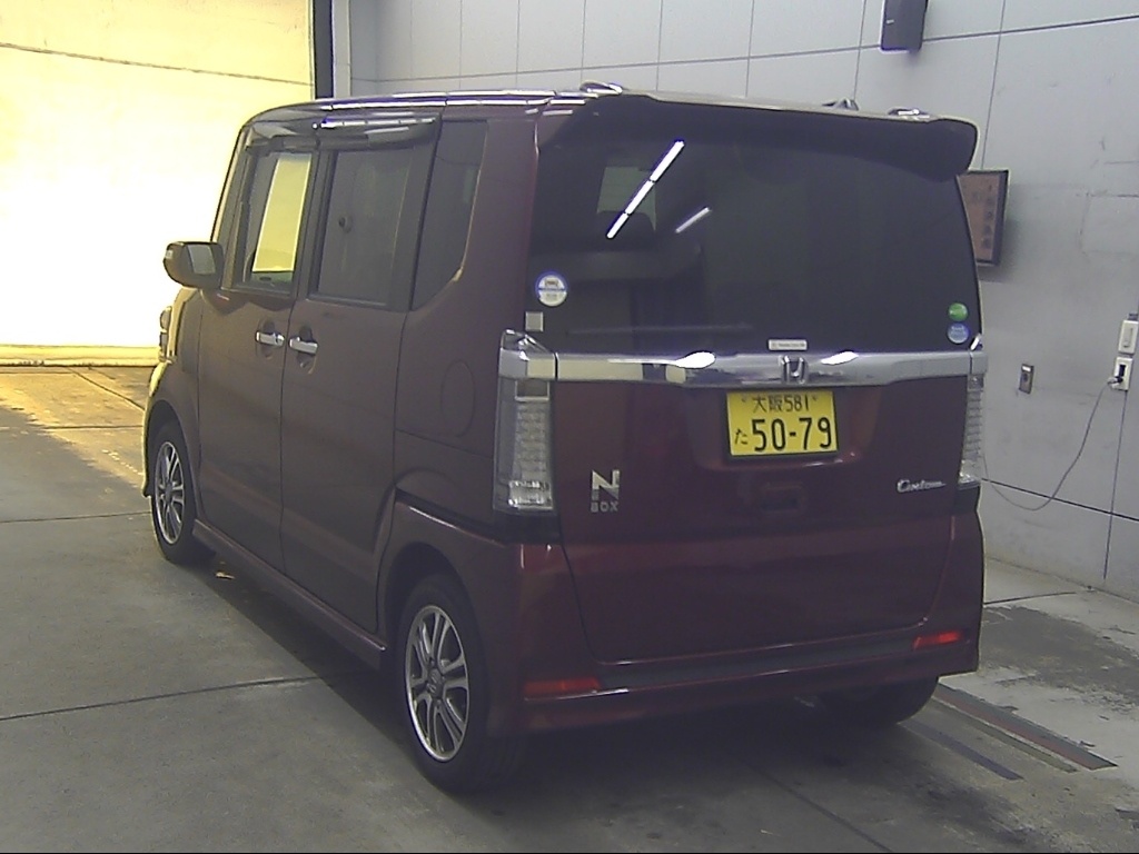 HONDA N-BOX