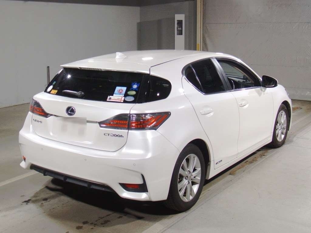 LEXUS CT200H