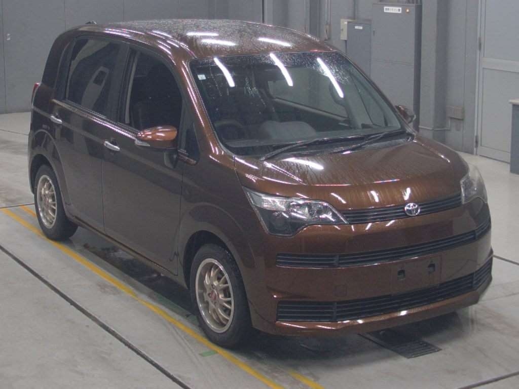 TOYOTA SPADE