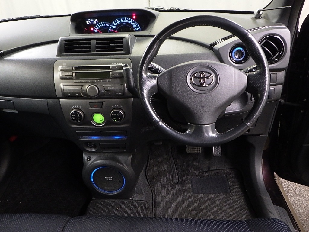 TOYOTA BB