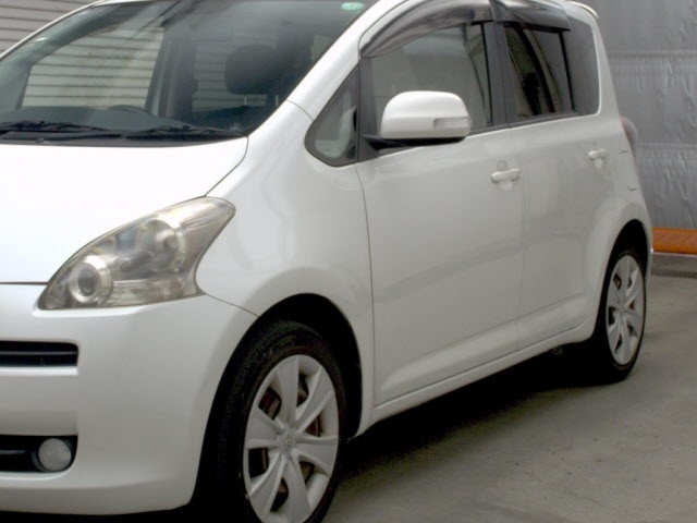 TOYOTA RACTIS