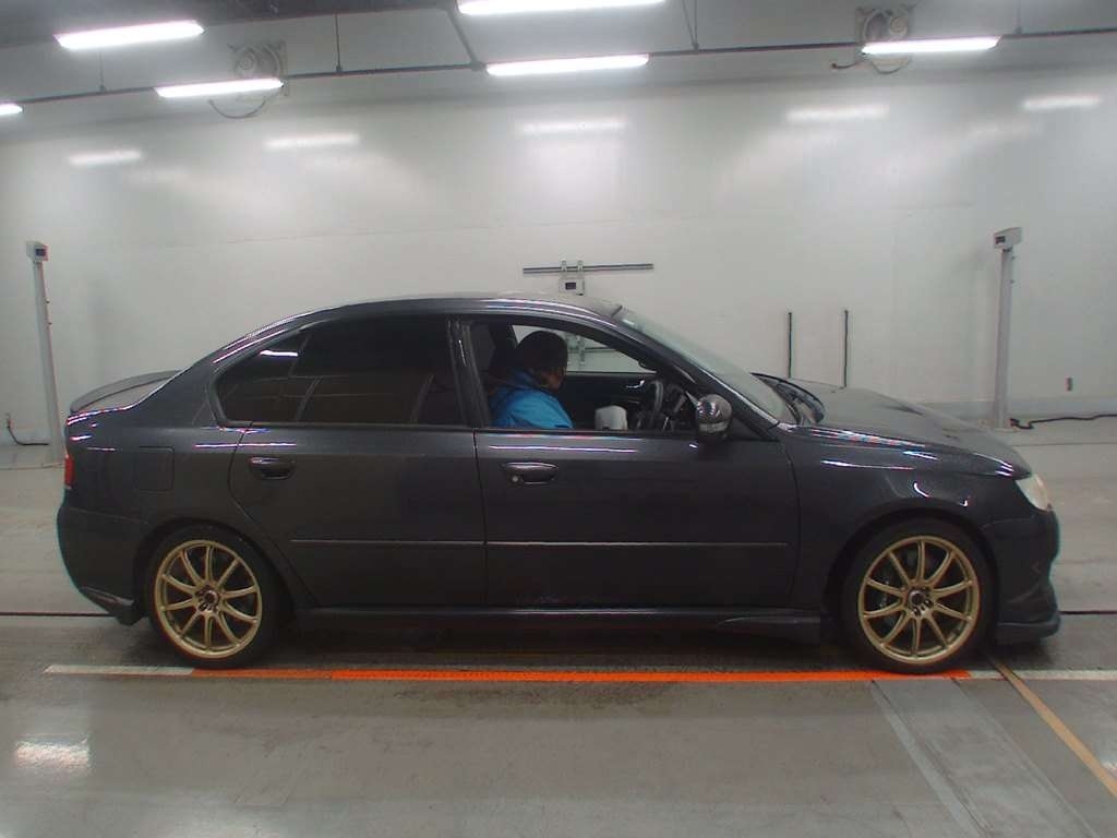 SUBARU LEGACY B4