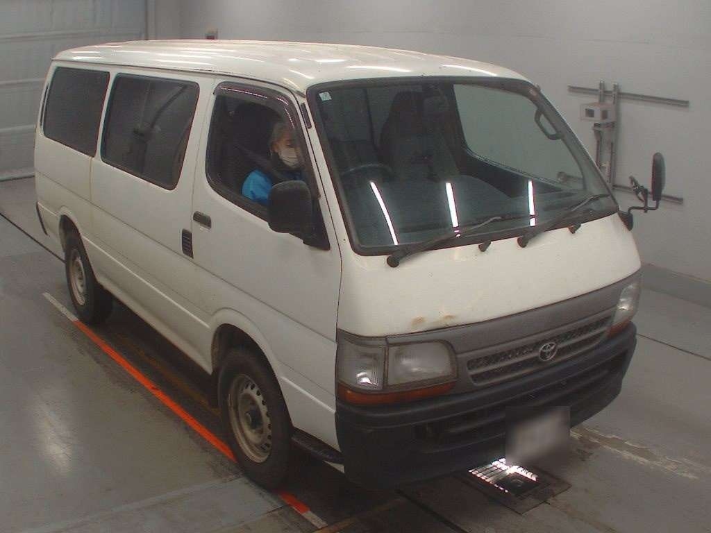 TOYOTA REGIUS ACE