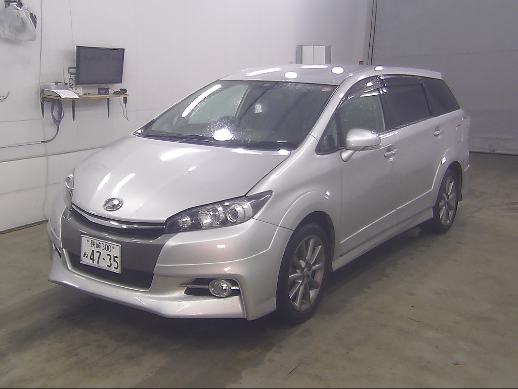 TOYOTA WISH