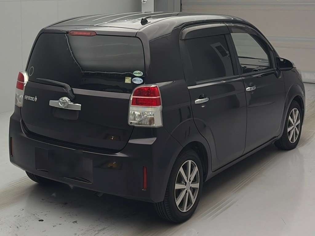 TOYOTA SPADE