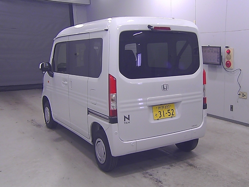 HONDA N-VAN