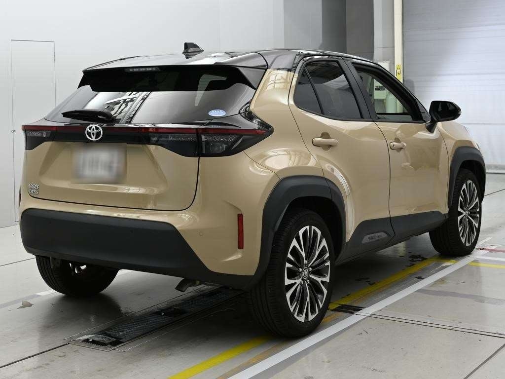 TOYOTA YARIS CROSS