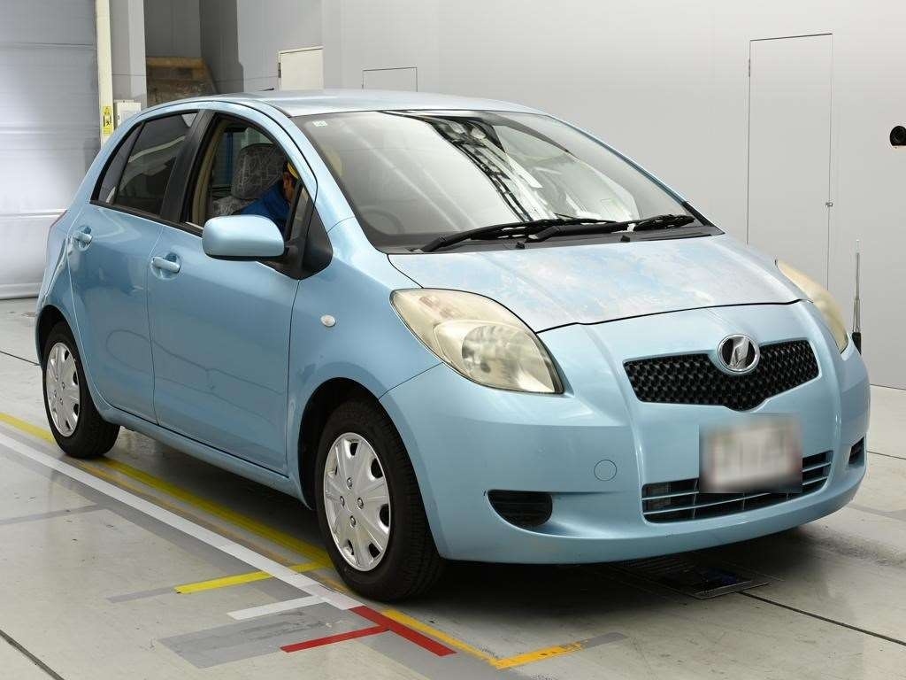 TOYOTA VITZ