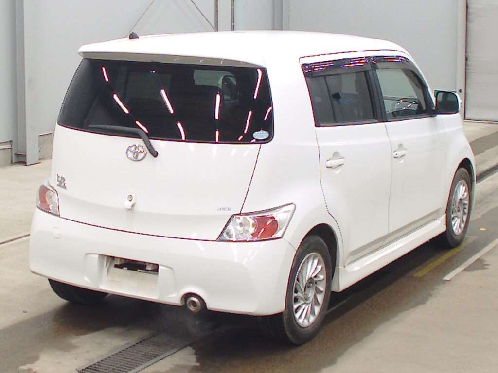 TOYOTA BB