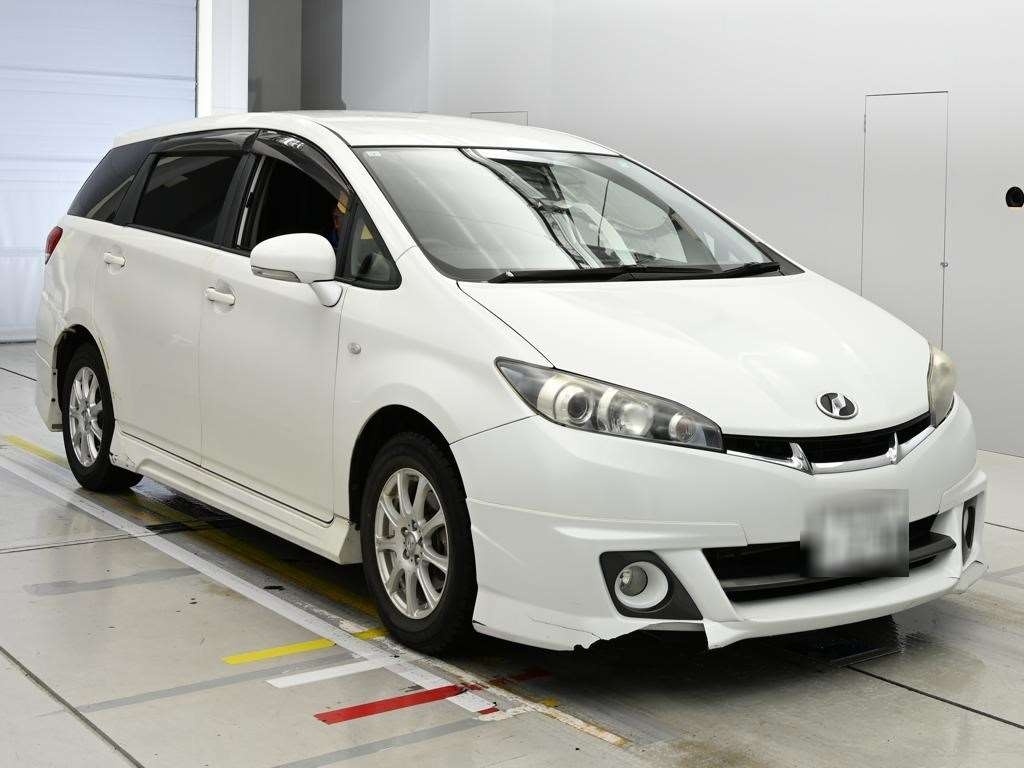 TOYOTA WISH