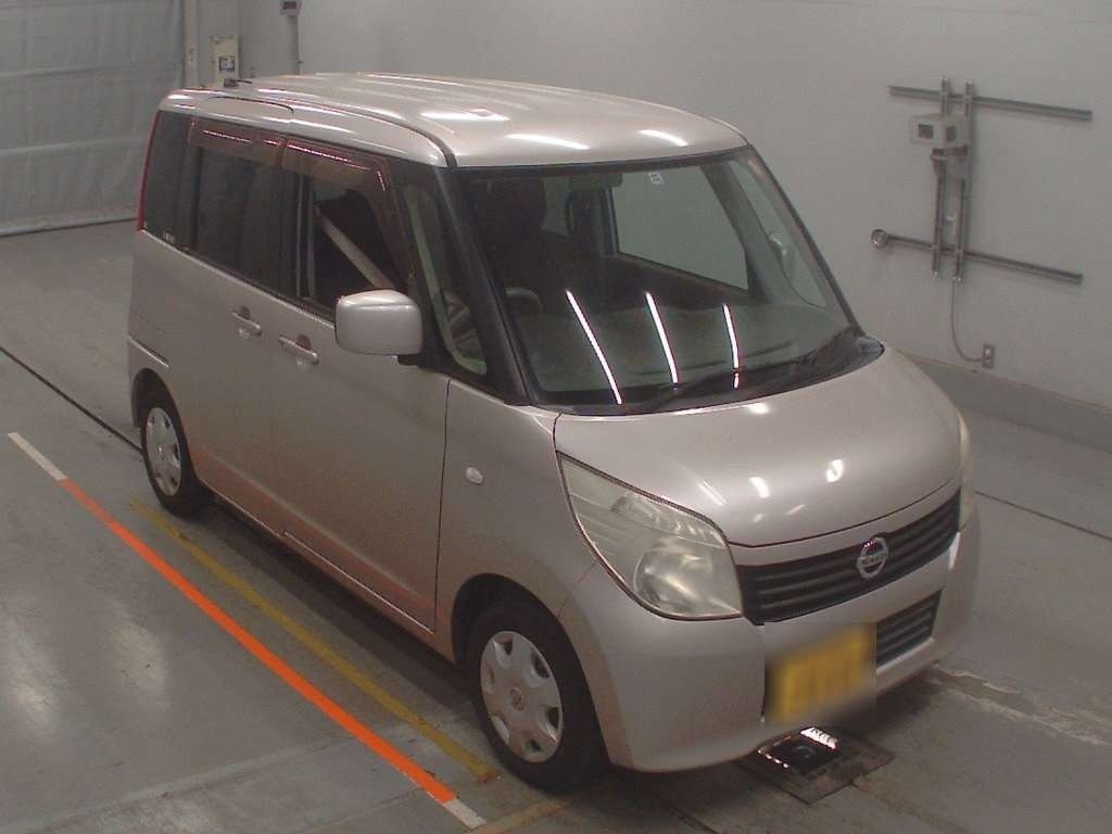 NISSAN ROOX