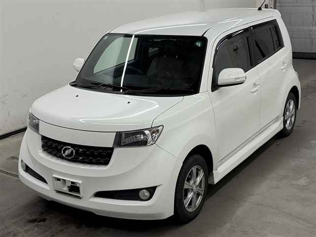 TOYOTA BB