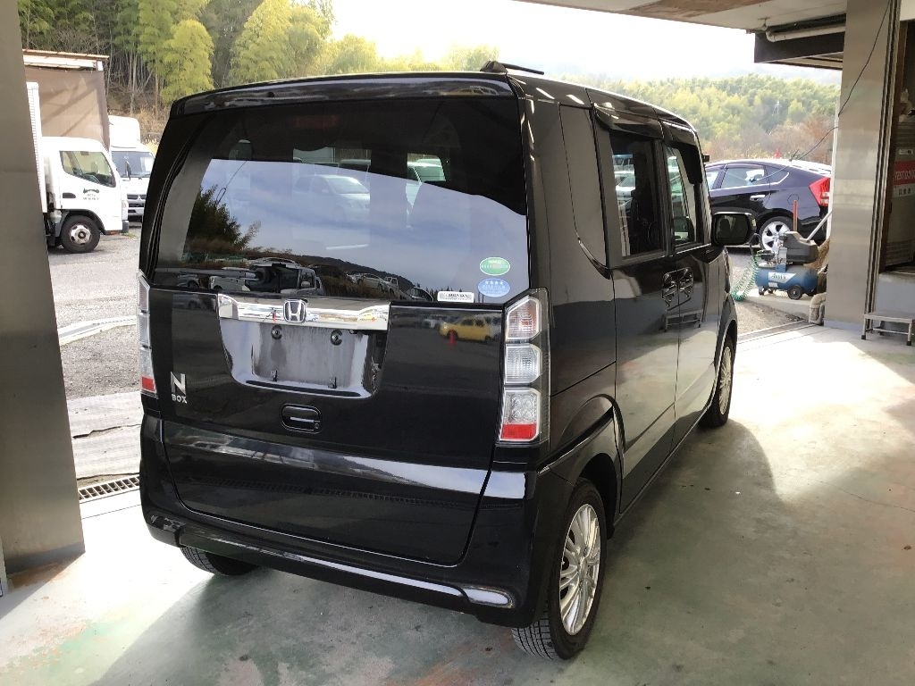 HONDA N-BOX
