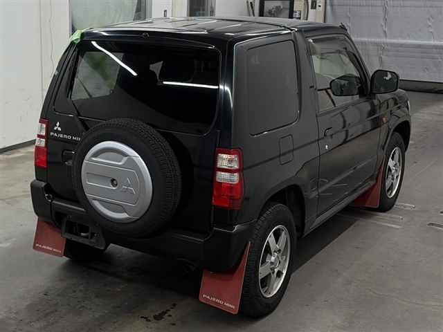 MITSUBISHI PAJERO MINI