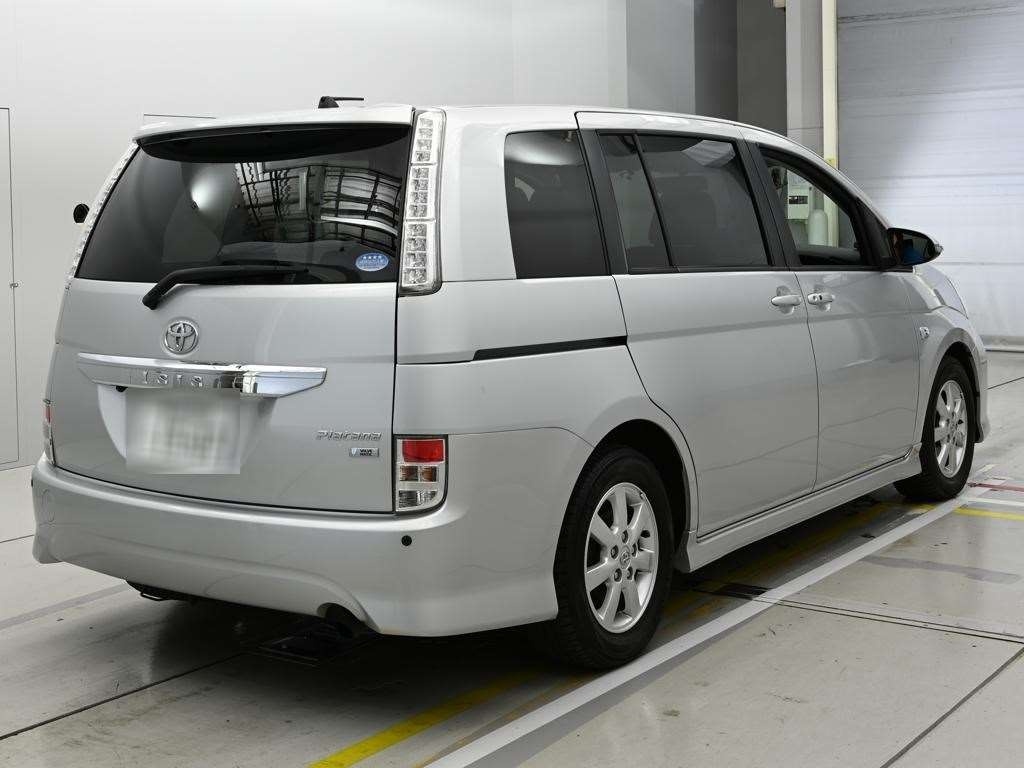 TOYOTA ISIS