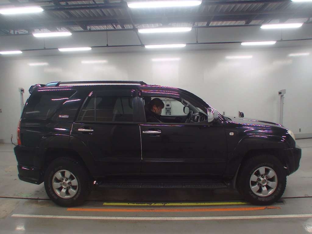 TOYOTA HILUX SURF