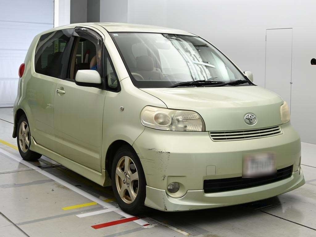 TOYOTA PORTE