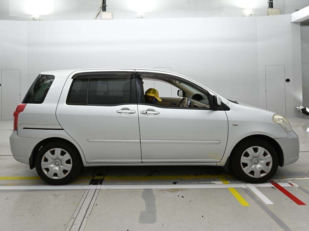 TOYOTA RAUM