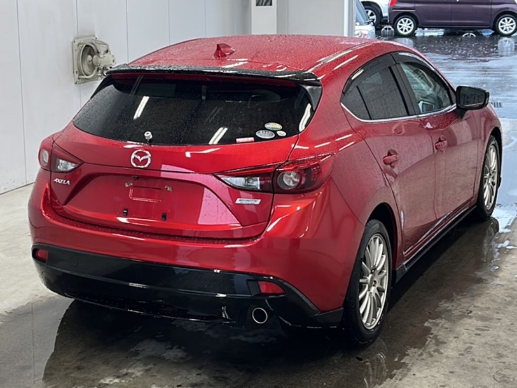 MAZDA AXELA