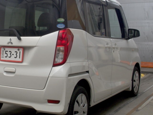 MITSUBISHI EK SPACE