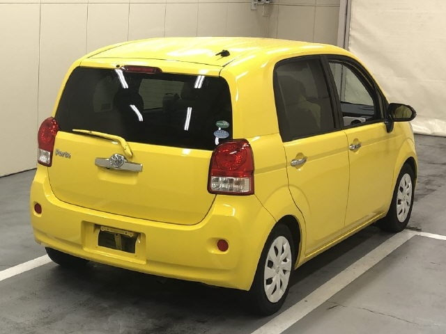 TOYOTA PORTE