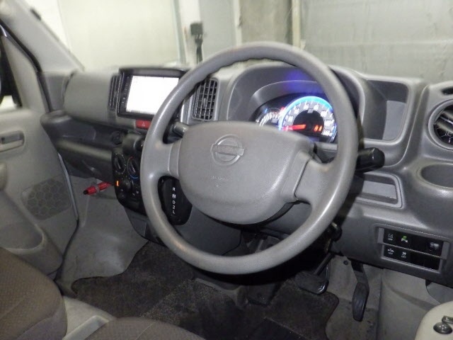 NISSAN NV100 CLIPPER