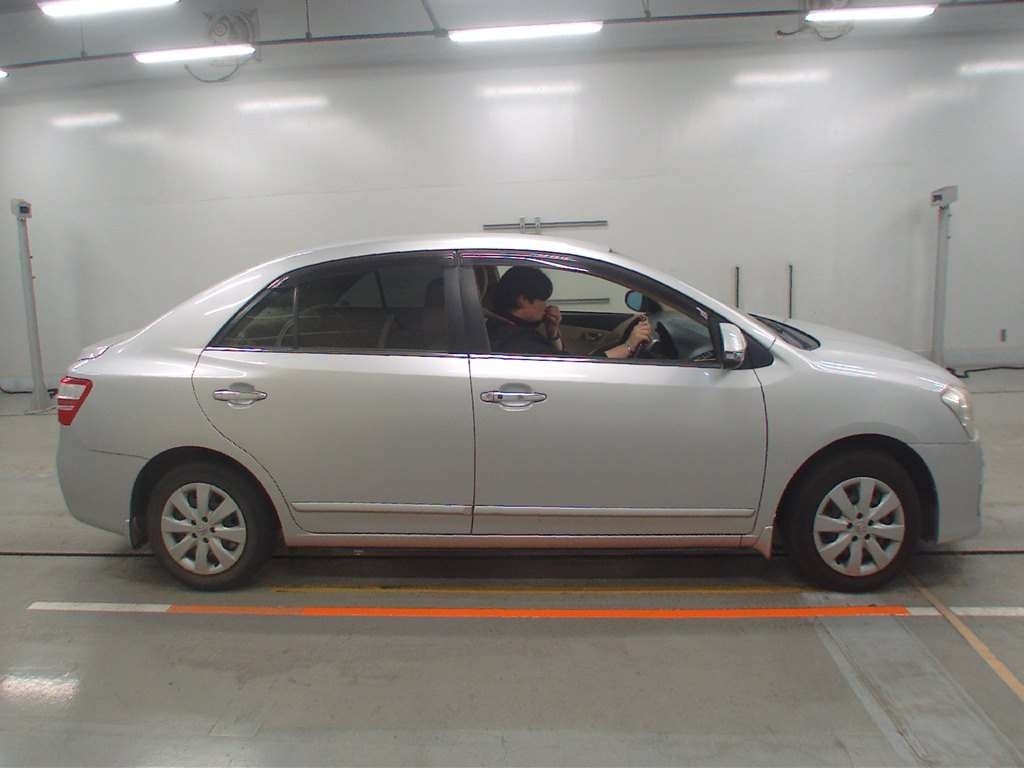 TOYOTA PREMIO
