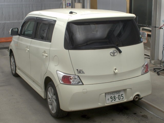 TOYOTA BB