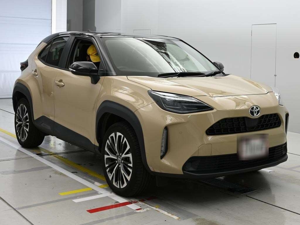 TOYOTA YARIS CROSS