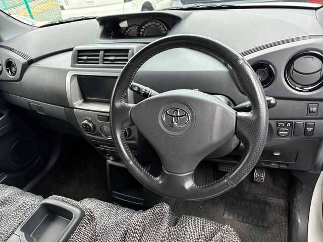 TOYOTA BB