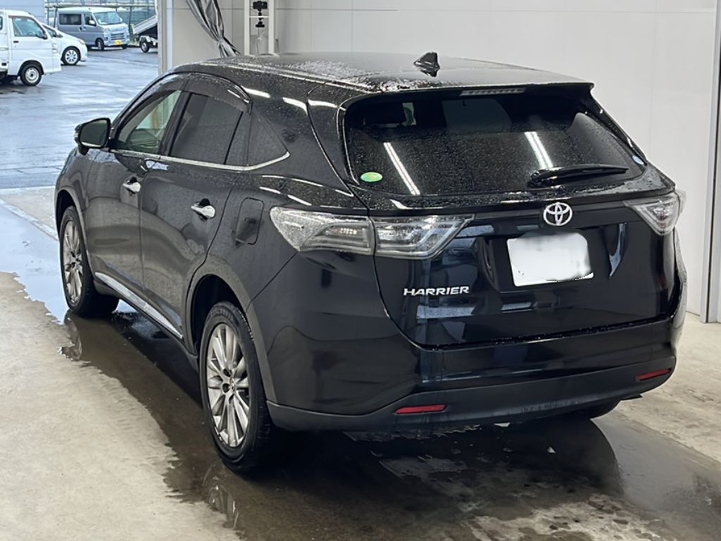 TOYOTA HARRIER