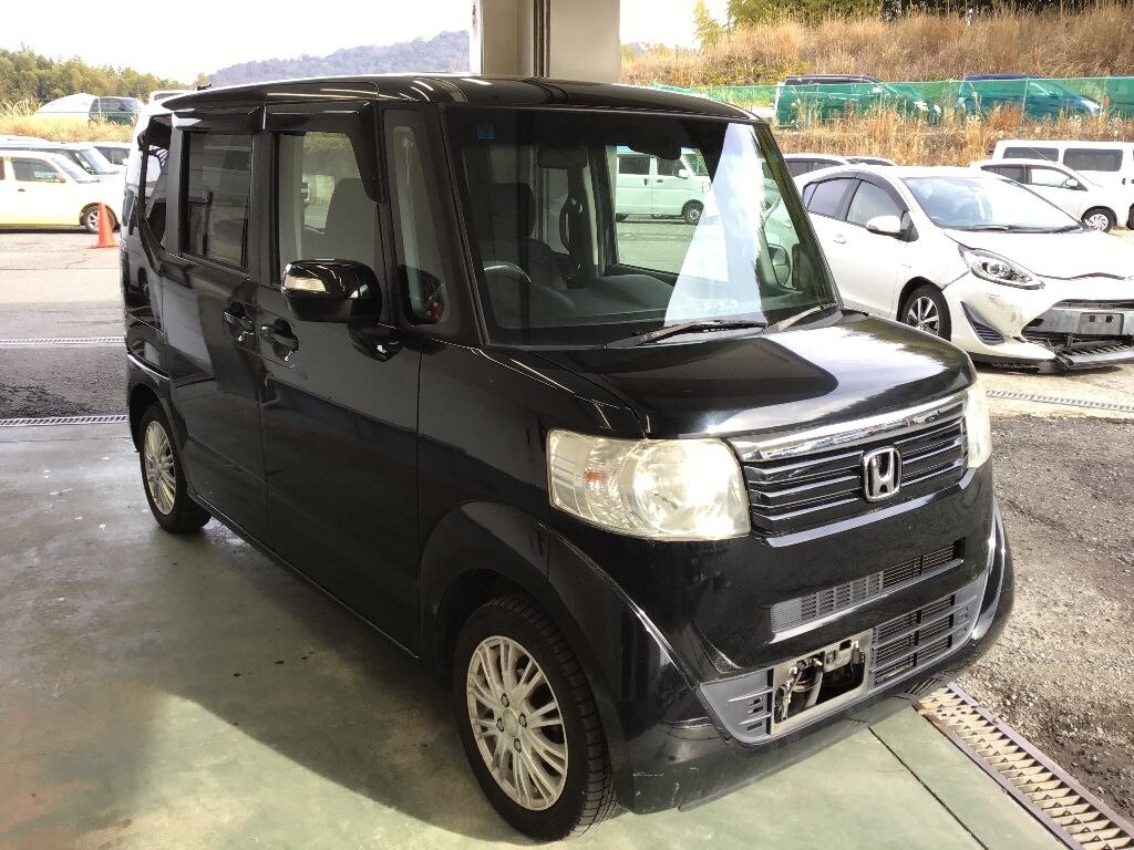 HONDA N-BOX