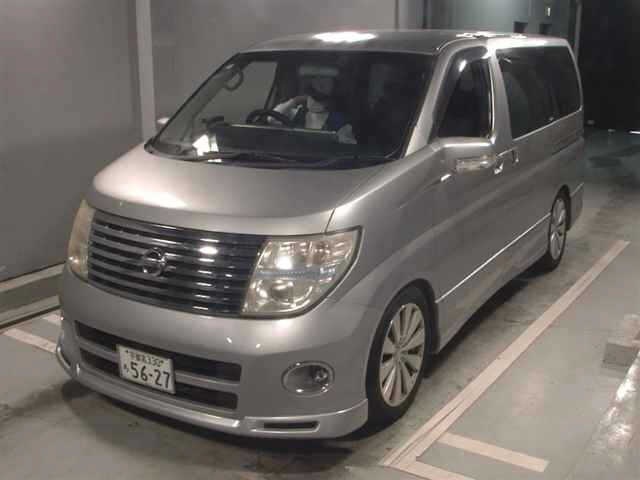 NISSAN ELGRAND