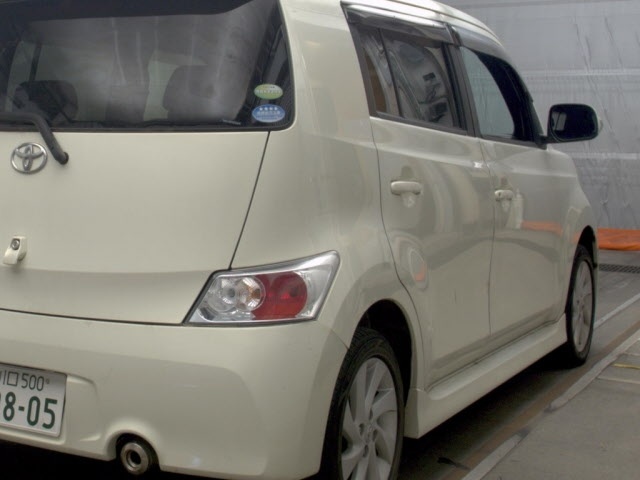 TOYOTA BB