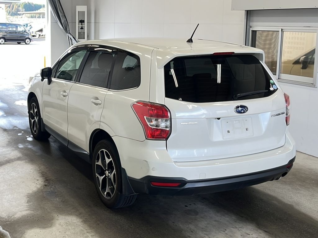 SUBARU FORESTER