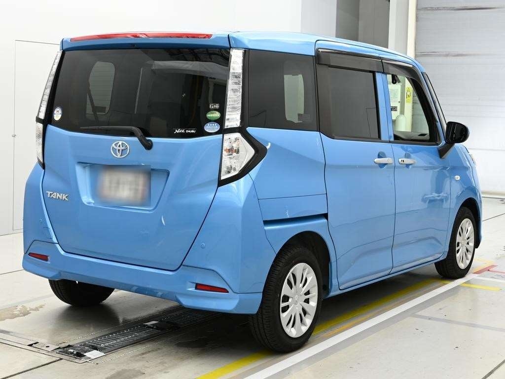 TOYOTA TANK
