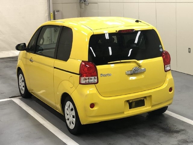 TOYOTA PORTE